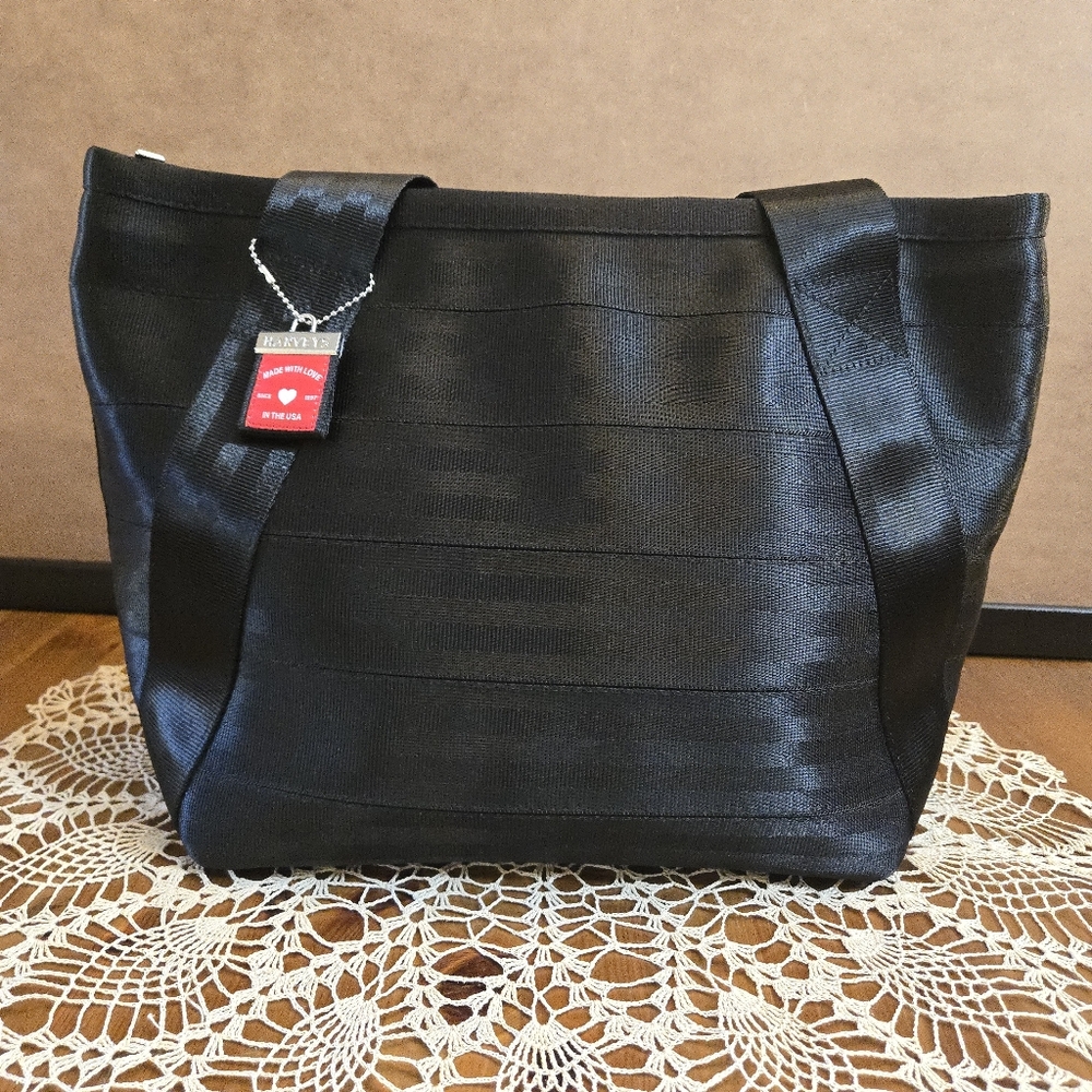 Harvey's Seatbelt Bags Black Medium Boat Tote From Older Release